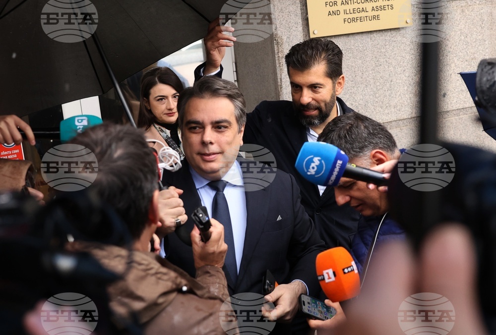 Three Key Figures of Continue the Change Appear Voluntarily at Anti-Corruption Commission, Not Questioned