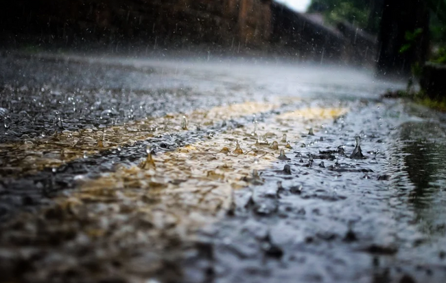 ОА Русе: Опасност от проливни дъждове в Русенско, очакванията са за до 100 л/кв. м. 