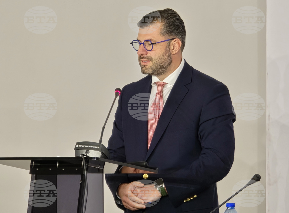 Ловеч - Национална информационна кампания за въвеждане на еврото в България - Методи Методиев