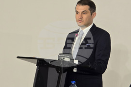 Ловеч – Национална информационна кампания за въвеждането на еврото в България - Павлин Петров