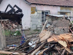 Враца - събаряне на къщи