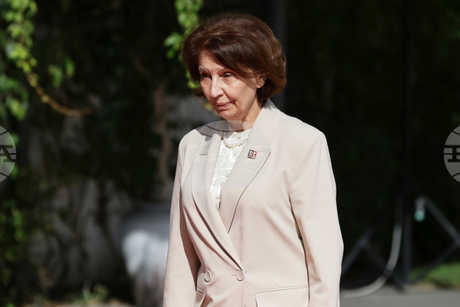 Трябва да направим всичко по силите си такива трагедии да не се повтарят, каза Силяновска-Давкова по повод годишнината от пожара в Кочани