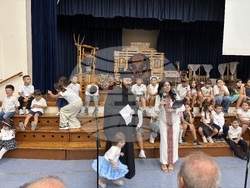 Десетата годишнина на Българското училище “Родна стряха” в Кипър, събра представители на българската общност в Арадипу