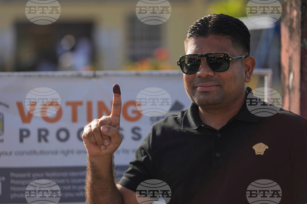 Властите в Гвиана арестуваха опозиционния лидер Азрудин Мохамед и баща му Назар, обвинени от САЩ в корупция и измама 