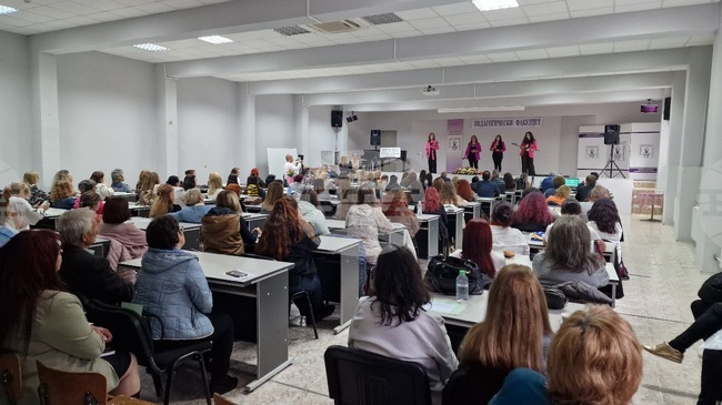 Шумен - кръгла маса - Шуменски университет „Епископ Константин Преславски“
