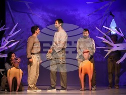 Режисьорът Марий Росен дебютира в кукленото изкуство с „Братята с лъвски сърца“, снимка – Столичен куклен театър/ Милена Стойкова