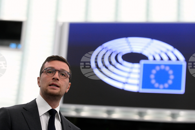 Лидерът на френската крайна десница Жордан Бардела се срещна с Найджъл Фараж в Лондон