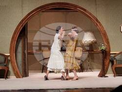 „Постоянната съпруга“, на Сатиричния театър в София на Дни на комедията в Куманово