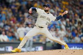 NLDS Cubs Brewers Baseball