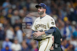 NLDS Cubs Brewers Baseball