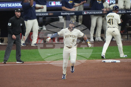 NLDS Cubs Brewers Baseball