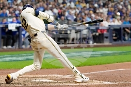 NLDS Cubs Brewers Baseball