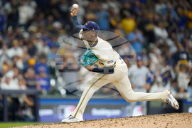 NLDS Cubs Brewers Baseball