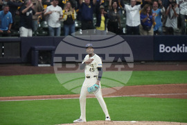 NLDS Cubs Brewers Baseball