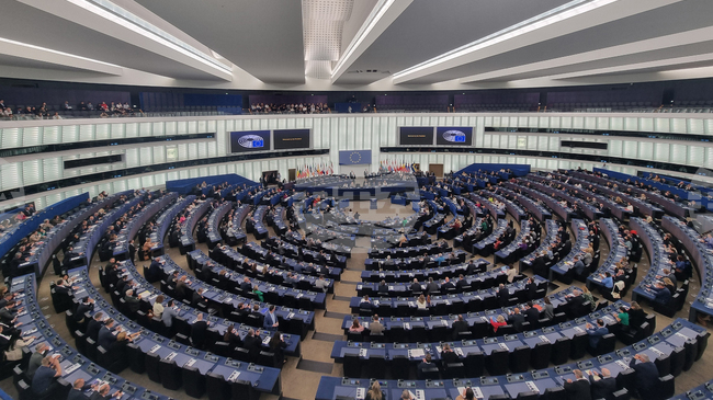 Ursula von der Leyen Survives Second No-Confidence Vote in European Parliament