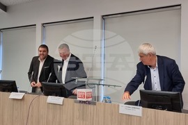 КНСБ - конференция - данъци