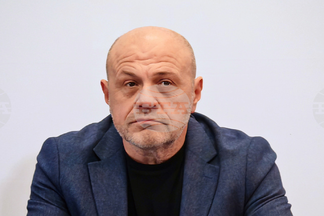 Страховете от въвеждане на еврото ще бъдат преодолени за месеци, след което ще остане да комбинираме ползите, каза вицепремиерът Томислав Дончев
