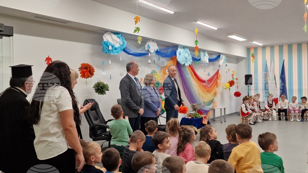 С близо 2,1 милиона лева правителството компенсира семействата на неприетите деца в детските градини