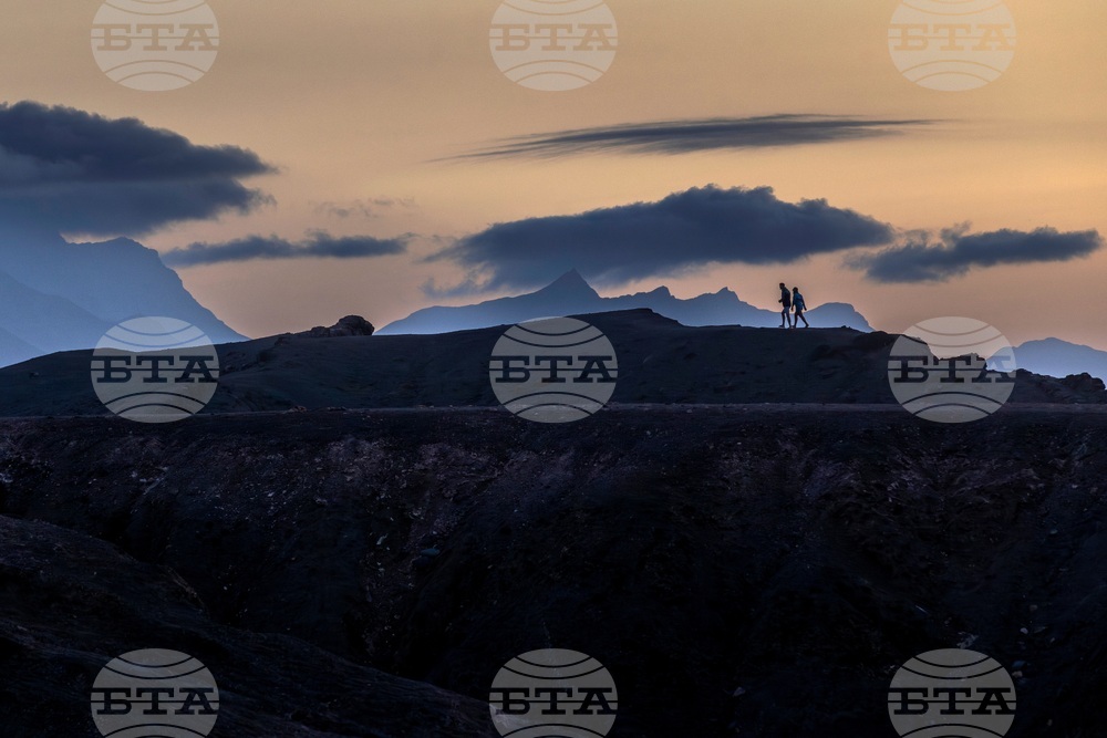 Бурята "Тереза" връхлетя Тенерифе