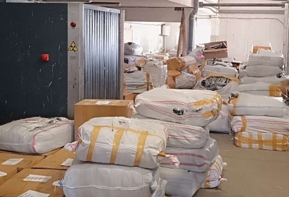 Агенция „Митници“: Над 46 000 „маркови“ стоки задържаха митническите служители на МП Лесово