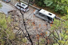 Асеновград - път - свлачище - затворено движение