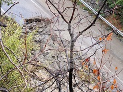 Асеновград - път - свлачище - затворено движение