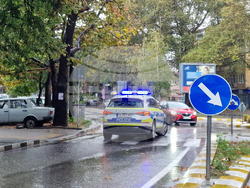 Асеновград - път - свлачище - затворено движение