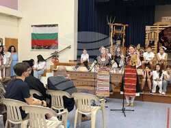 Десетата годишнина на Българското училище “Родна стряха” в Кипър, събра представители на българската общност в Арадипу (обобщение)