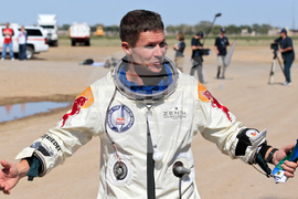 Italy World Record Skydiver Death