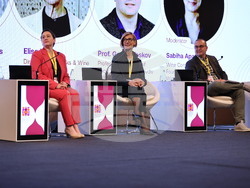 Пловдив - Ванина Манини Уилямс - ученето на езици