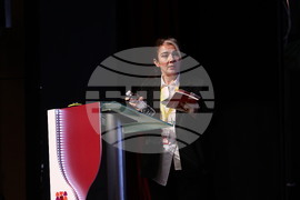 Пловдив - Ванина Манини Уилямс - ученето на езици
