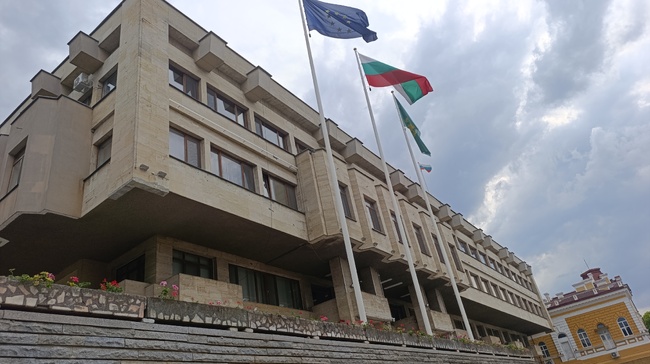 На 8 октомври Община Шумен ще разяснява въвеждането на еврото и новия начин за изчисляване на ТБО в селата Средня, Новосел, Костена река и Овчарово