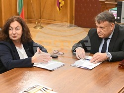 Софийският университет и Националната библиотека подписват договор за сътрудничество: Дигитализация на славянски ръкописи