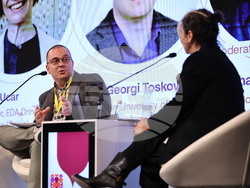 Пловдив - Ванина Манини Уилямс - ученето на езици