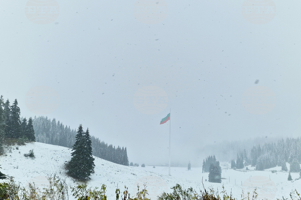 Отпада ограничението за движение на тежкотоварни автомобили с ремаркета и полуремаркета през прохода Превала