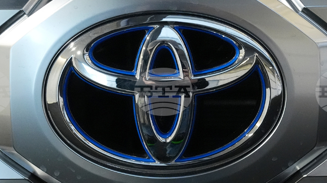 "Тойота" повиши офертата си за цялостно придобиване на най-голямото си подразделение под инвеститорски натиск