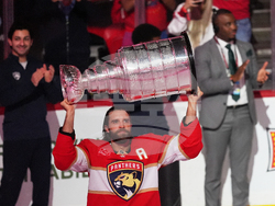 Blackhawks Panthers Hockey