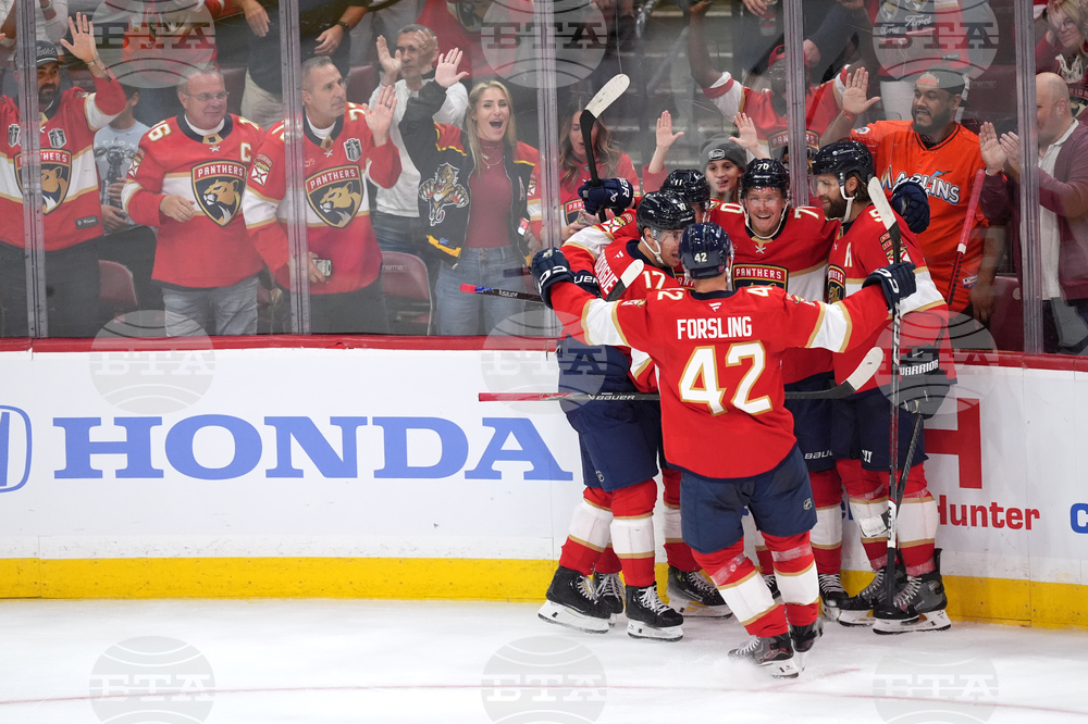 Шампионът Флорида започна новия сезон в НХЛ с победа