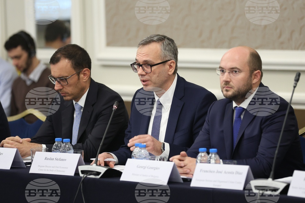 Кръгла маса „Управление на градските отпадъци: престъпност, корупция и екологична сигурност“