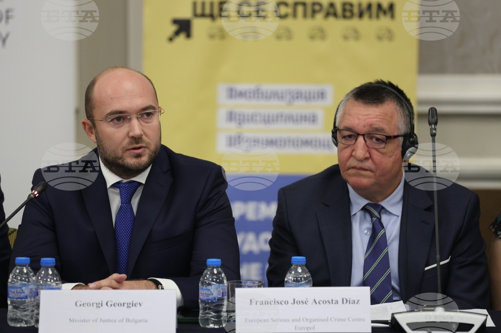 Кръгла маса „Управление на градските отпадъци: престъпност, корупция и екологична сигурност“