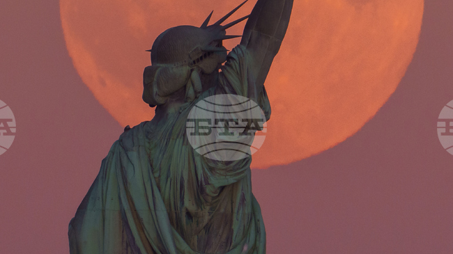 "Фрийдъм хаус" каза, че през 2025 г. положението със свободата се е влошило за 20-а поредна година, България е обозначена като свободна