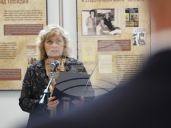 Народно събрание - фотодокументална изложба за Маньо Стоянов - откриване