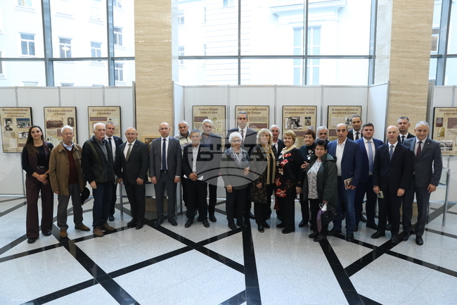 Народно събрание - фотодокументална изложба за Маньо Стоянов - откриване