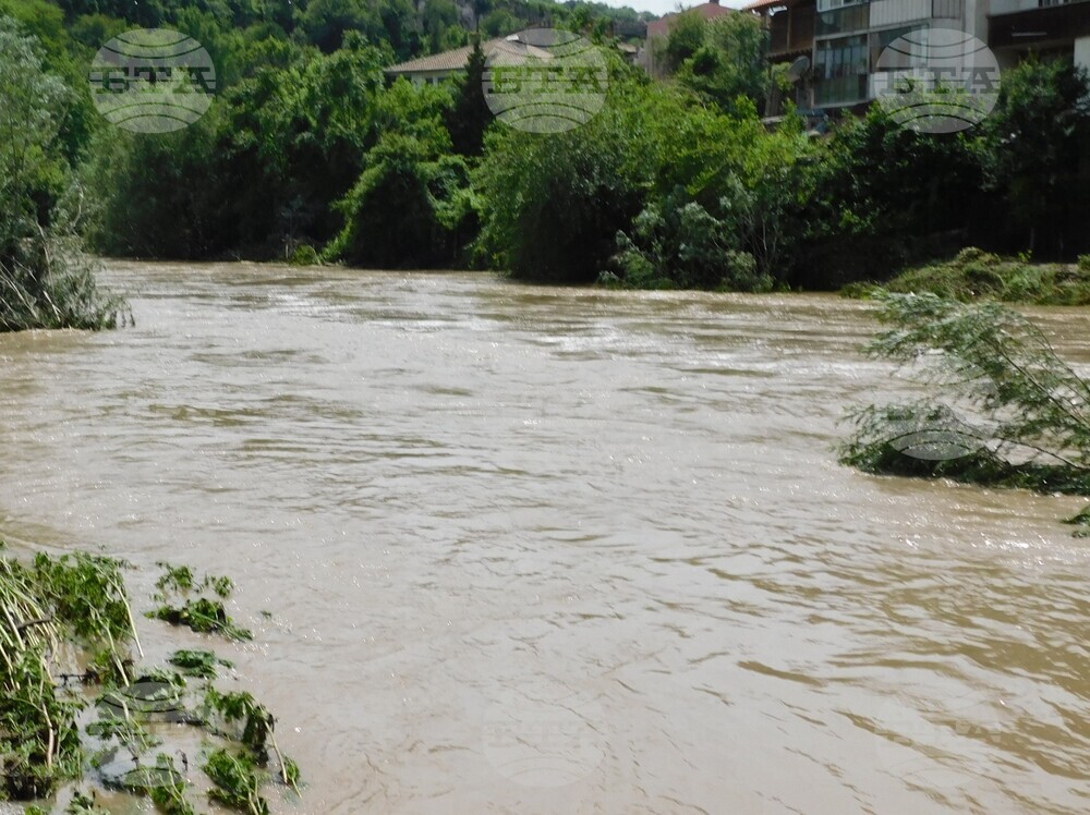 Не се отчита тревожно повишаване на речните води в община Горна Оряховица