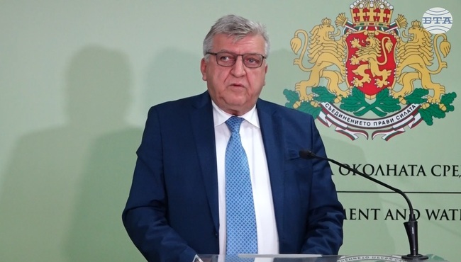 За 15 години няма досие на нито един обект в местност Козлука, преминал през процедура за оценка на въздействие, съобщи министър Генов