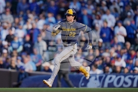 NLDS Brewers Cubs Baseball