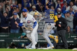 NLDS Brewers Cubs Baseball