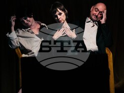 С „Частна прожекция“ отриват премиерния сезон в Армията, снимка – театър „Българска армия“