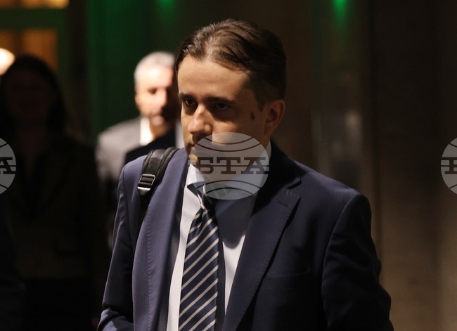 Депутати от ПП-ДБ внесоха законови промени, свързани с отпадане на удостоверенията за наследници