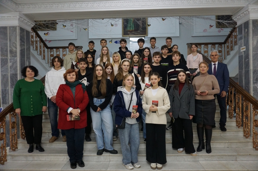 Ученици от Тараклия посетиха Националния исторически музей на Молдова, където научиха повече за периода на политическите репресии